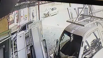 Antalya yolunda hatalı sollama kazaya neden oldu?