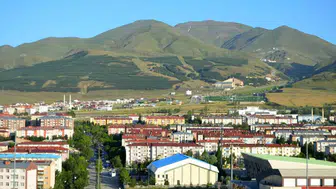 Erzurum dışarıya göç vermeye devam ediyor ama hız kesti