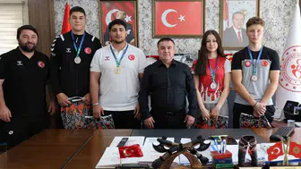 Bilecikli judocular kürsüden inmedi