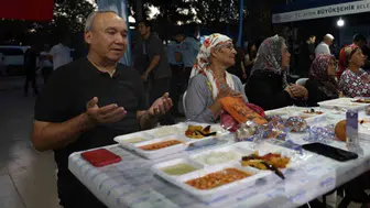 Aydın’da Muharrem ayı bereketi iftar sofralarında buluşuyor