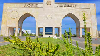 Akdeniz Üniversitesi dünya liginde tırmanışını sürdürüyor