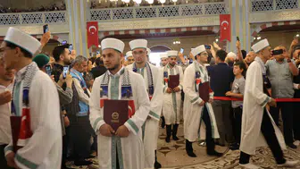 Nevşehirde 207 genç hafızlık ünvanını törenle aldı