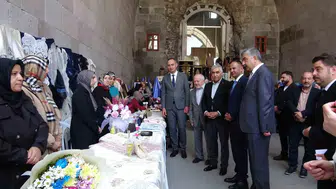 Erzurum’un el emeği eserleri Çifte Minareli Medrese’de buluştu