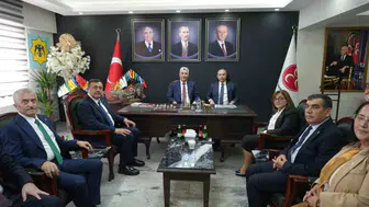 Bakan Bolat’ın Gaziantep mesaisi MHP ziyaretiyle başladı
