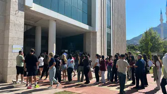 Alanya'da binlerce aday üniversite hayali için ter döküyor