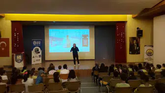Gölcükte minik öğrencilere geri dönüşüm dersi verildi