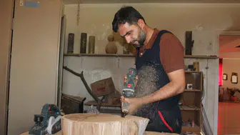 İmamın atölyesinden çıkan odun sanatı
