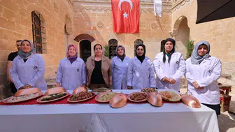Midyatlı kadınlar tarihi konakta ekonomiye can veriyor