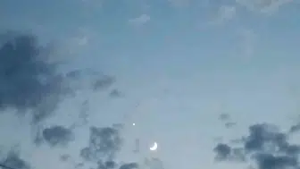 Ankara semalarında Türk bayrağını andıran ay ve yıldız buluşması