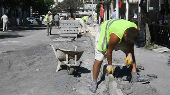 Kuşadası Cumhuriyet Mahallesi yenileniyor