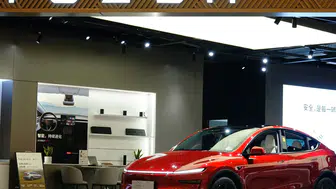 Tesla Çin pazarında vites yükseltti