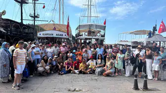 Muratpaşa’da özel çocuklar yaz mevsimini deniz turuyla karşıladı
