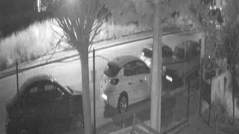 Eskişehir’de park halindeki araca çarpan sürücü olay yerinden uzaklaştı