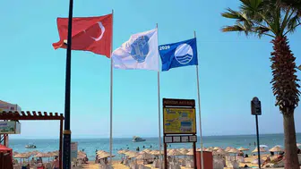 Didim’de deniz sezonu mavi bayraklarla açıldı