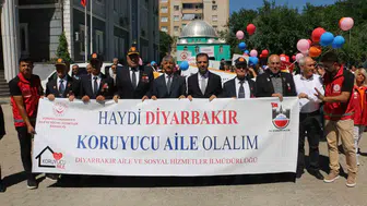 Diyarbakır'da çocuklara sıcak bir yuva için yürüdüler
