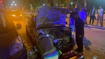 Karaman’da gece yarısı dehşeti Pikap park halindeki araçlara daldı