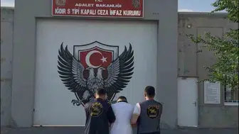 22 yıl hapis cezası olan hırsız Iğdır'da yakayı ele verdi