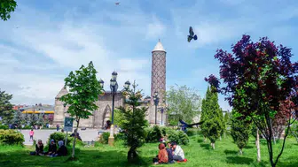 Erzurum ve Ardahan için gök gürültülü sağanak uyarısı