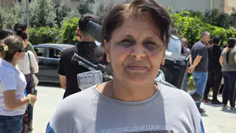 Kızına destek olmak için 30 yıl sonra üniversite sınavına girdi