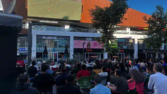 Balıkesirliler milli maç için meydanlara akın etti