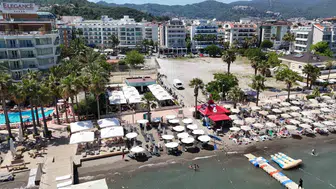 Marmaris sahillerinde ücretsiz şezlong dönemi yüzleri güldürdü