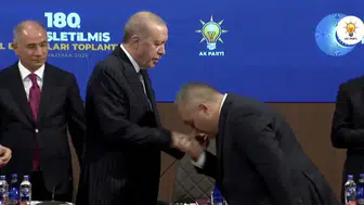 İki belediye başkanı AK Parti saflarına katıldı