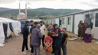 Jandarma Bilecik’teki tarım işçilerini denetledi