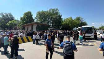 CHP grubunda çift başlılık krizi sokağa taştı