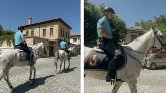 Harput sokaklarında atlı jandarma devriye geziyor