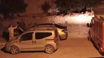 Adıyaman'da kedi otomobilin motoruna sıkıştı