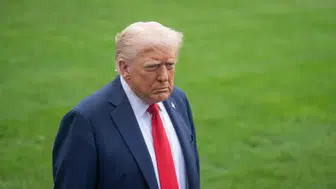 Trump: Gemiler Hürmüz Boğazı'ndan ayrılmaya başladı