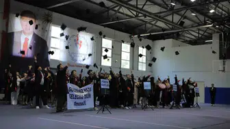 Alaçam Meslek Yüksekokulu öğrencileri diplomalarına kavuştu