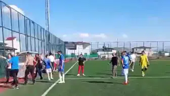 Amatör lig finalinde saha karıştı