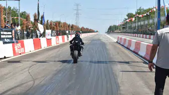 Kepez pistinde motor tutkunları hız sınırlarını zorluyor