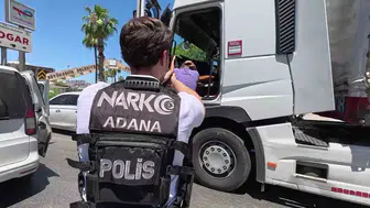 Adana'da 1,8 milyon uyuşturucu hap taşıyan tıra operasyon