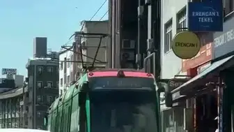 Bursa trafiğinde yürekleri ağza getiren tramvay yolculuğu