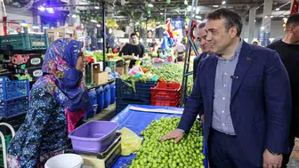 Vali Sözer pazar yerinde esnafın nabzını tuttu