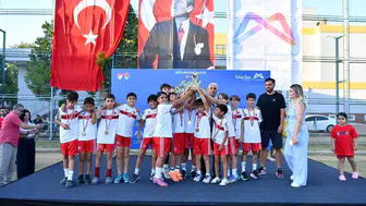 Mersin’de 3 bin çocuk sahada ter döktü