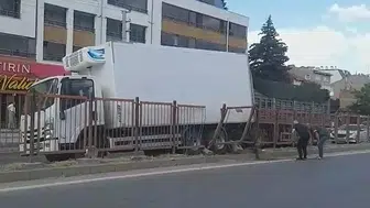 Eskişehir’de unutulan el freni az kalsın trafiği birbirine katıyordu