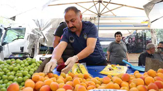 Sivas pazarında gramaj denetimi Tartılar esnaftan tam not aldı