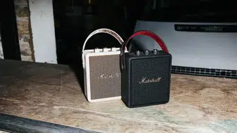Marshall yeni taşınabilir hoparlörüyle pil derdini bitiriyor