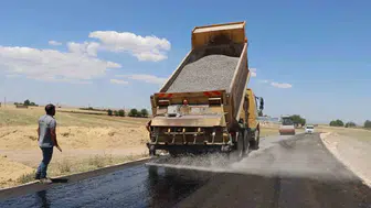 Eyyübiye kırsalında tozlu yollar asfaltla yenilendi