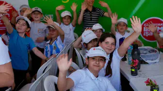 Ümraniye’de çöpler sanata ve çiçeğe dönüştü