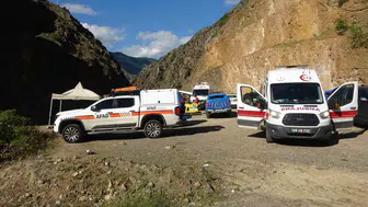 Artvin’de dereye düşen kamyondaki sürücü 14 gün sonra bulundu