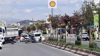 Ağrı'da sahipsiz çanta trafiği kilitledi