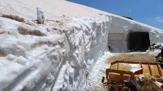 Bingöl’de takvimler haziranı gösterse de yollar hala kar altında
