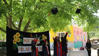 Aydın’da bir köy okulunda mezuniyet coşkusu