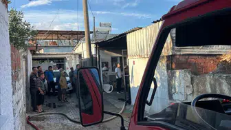 Burhaniye’de sabah saatlerinde çıkan yangın paniğe yol açtı