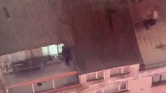Kadıköy'de uyuşturucu operasyonu çatıda ve balkonda bitti