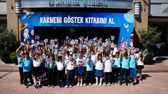Karnesini alan öğrencilere İş Bankası’ndan ücretsiz kitap hediyesi